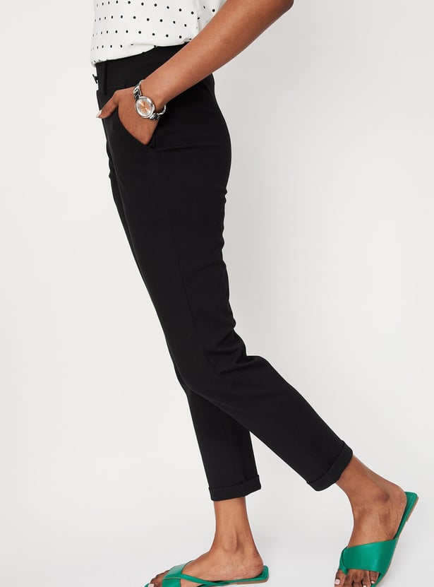 Women Solid Knit Crop Trousers