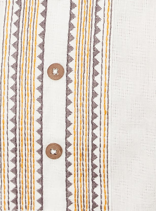 Women Embroidered Dobby Kurta