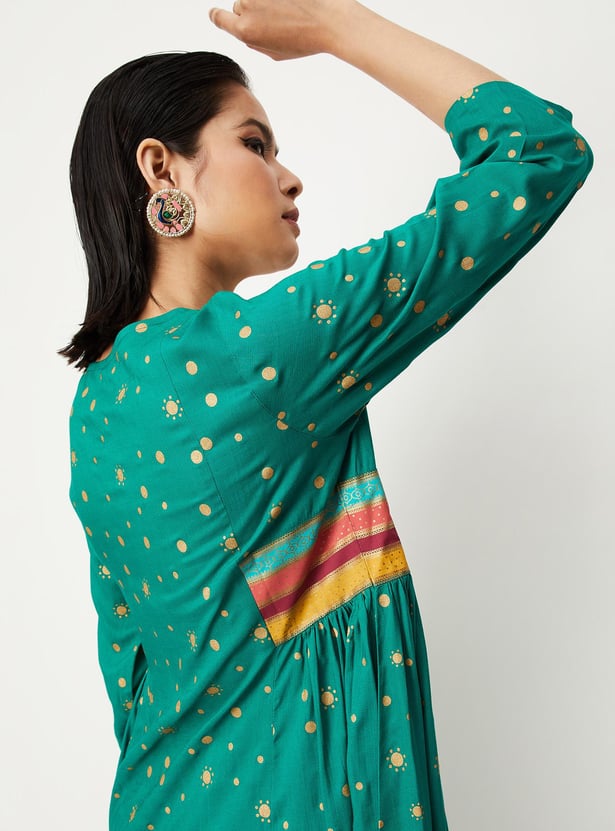 Women Embroidered Gathered Kurta