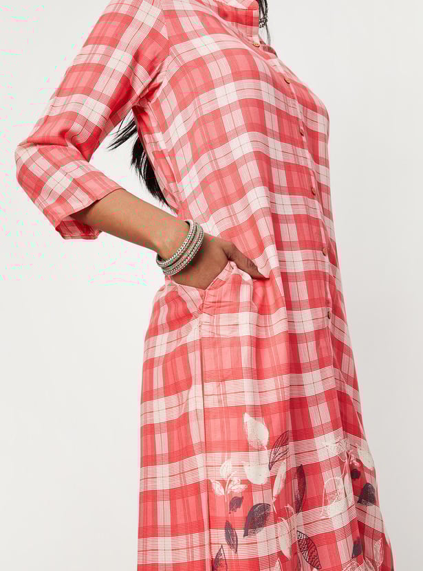 Women Checked Band Collar Straight Kurta