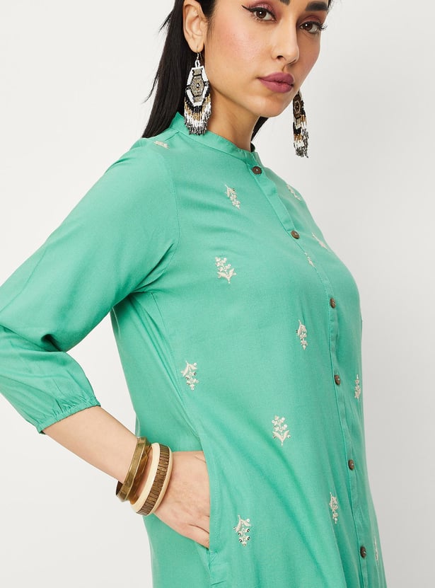 Women Embellished Band Collar Straight Kurta