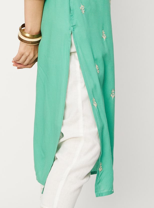 Women Embellished Band Collar Straight Kurta