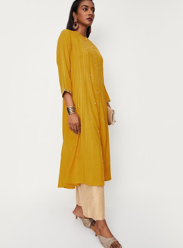 Women Embroidered Kalidar Kurta