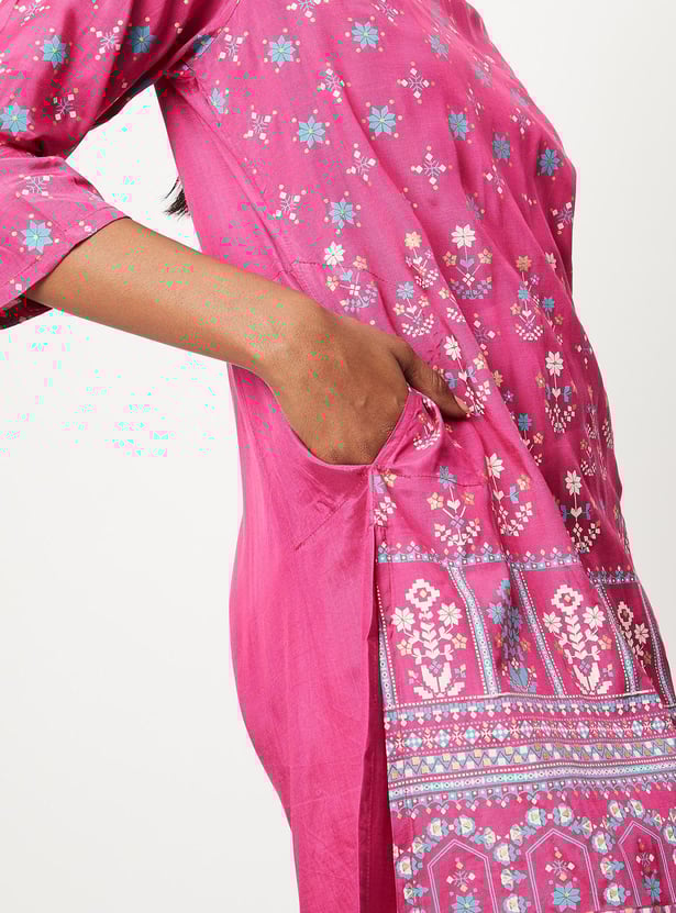 Women Placement Printed Round Neck Straight Kurta