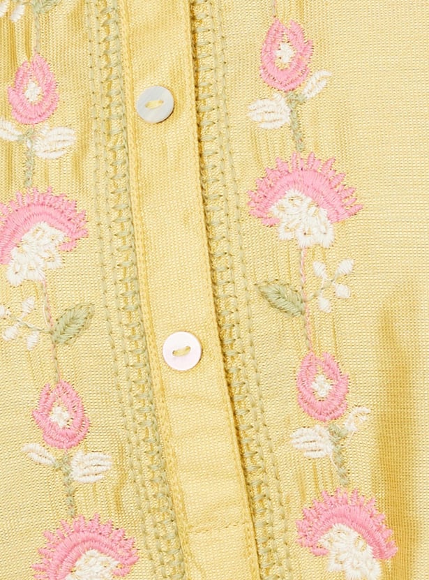 Women Embroidered Kurta with Pocket