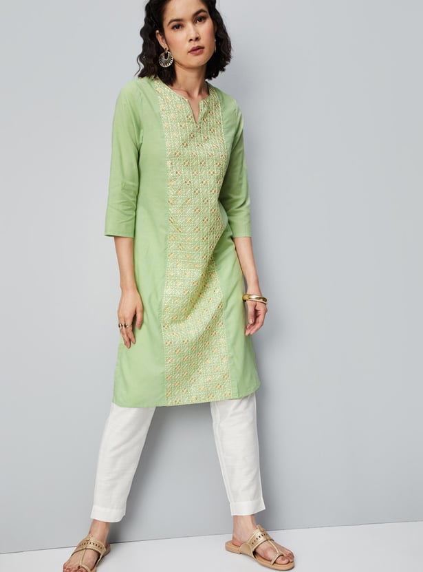 Women Embroidered Notched Neck Straight Kurta