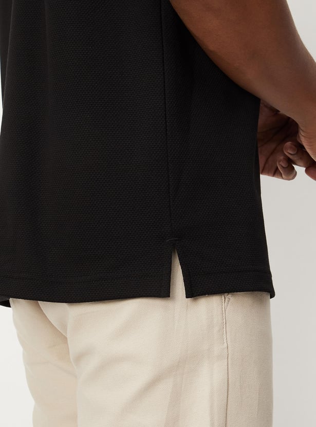 Men Textured Band Collar T-shirt