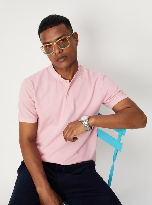 Men Textured Band Collar T-shirt