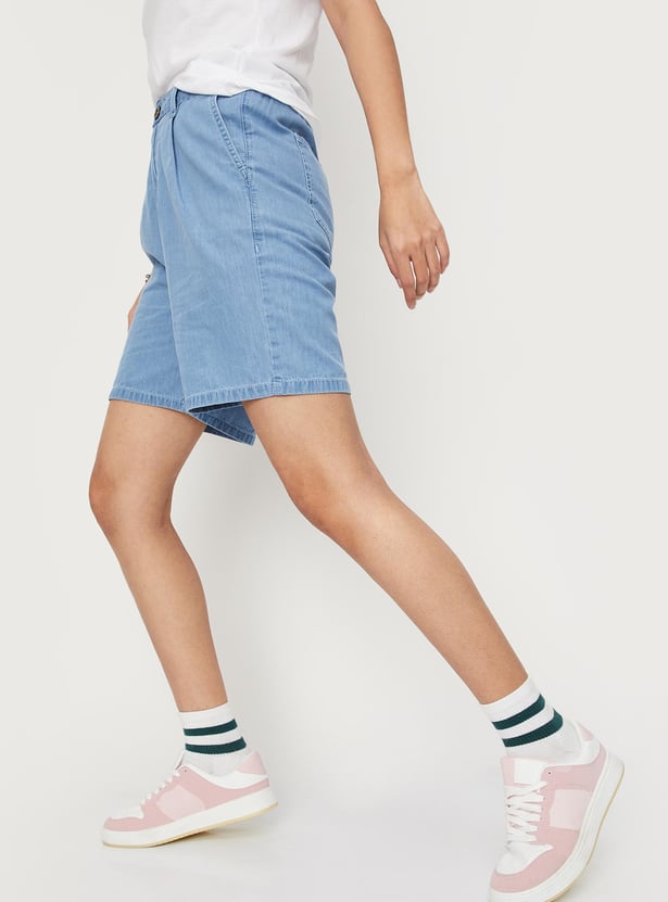 Women Solid Pleated Denim Shorts
