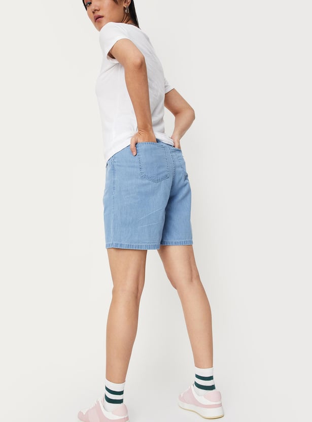 Women Solid Pleated Denim Shorts