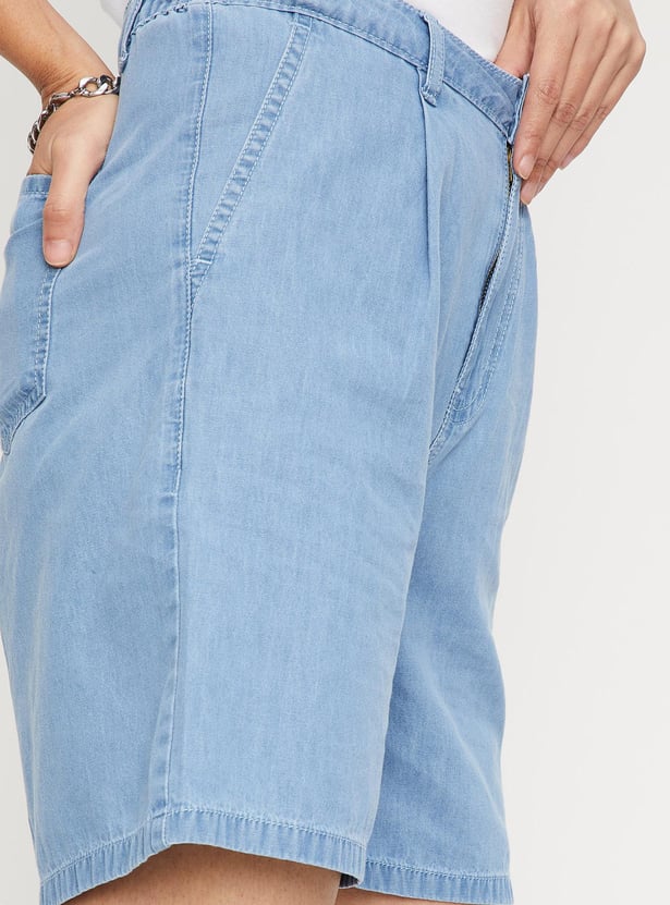 Women Solid Pleated Denim Shorts