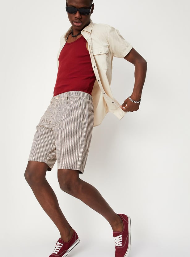 Men Geometric Print Slim Fit Shorts