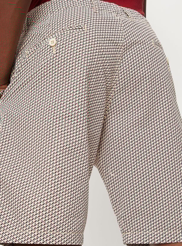 Men Geometric Print Slim Fit Shorts