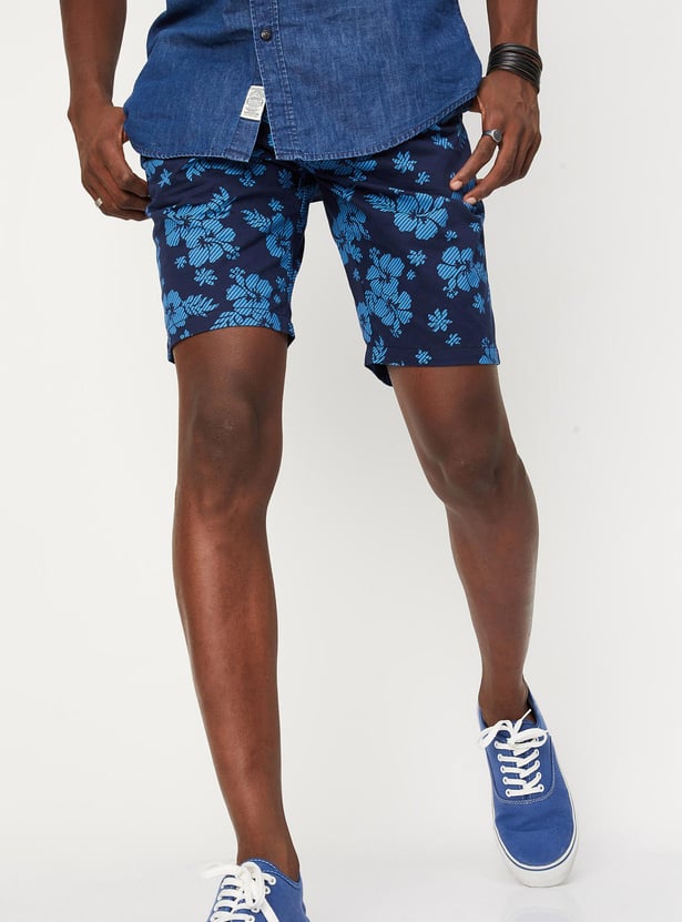 Men Floral Printed Slim Fit Shorts