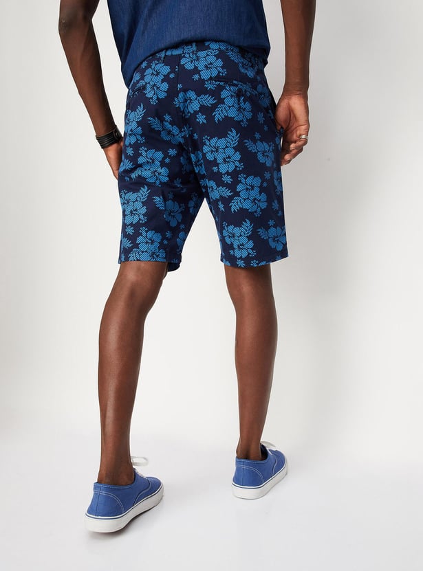 Men Floral Printed Slim Fit Shorts
