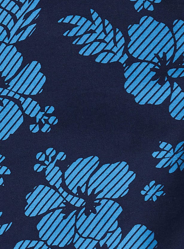 Men Floral Printed Slim Fit Shorts