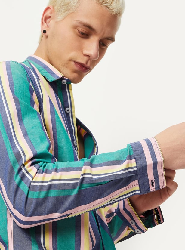 Men Striped Slim Fit Casual Shirt