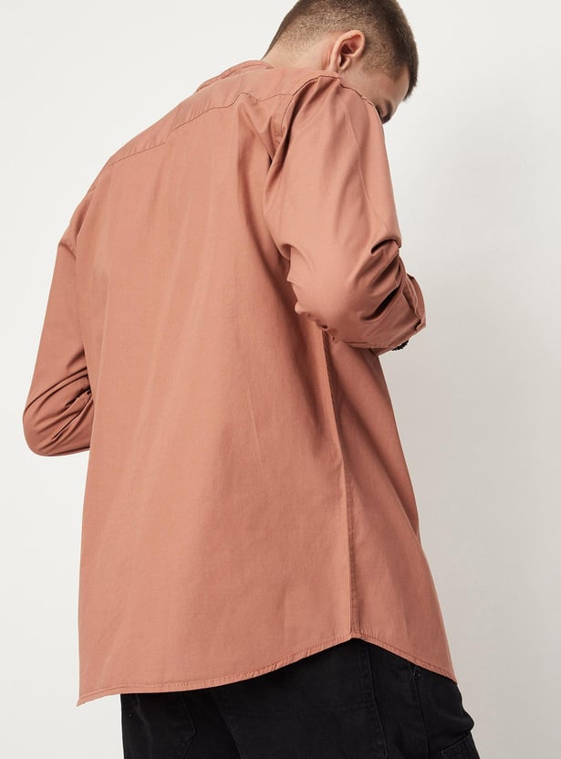 Men Solid Slim Fit Casual Shirt