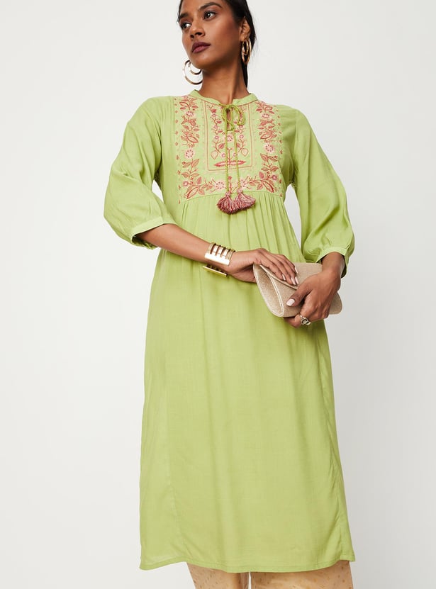 Women Embroidered Tie-Up Neck Straight Kurta