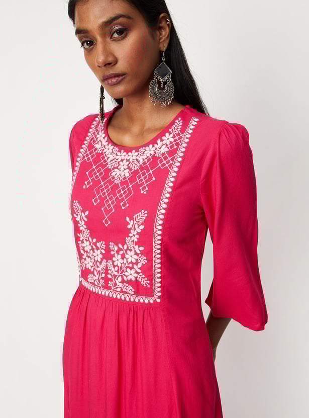 Women Embroidered Round Neck A-Line Kurta