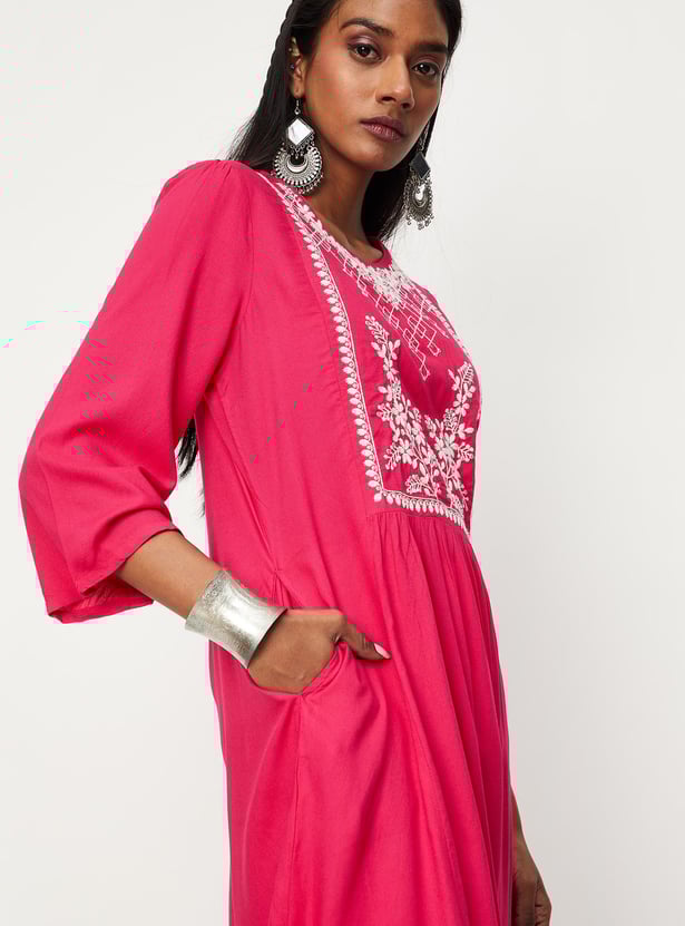 Women Embroidered Round Neck A-Line Kurta