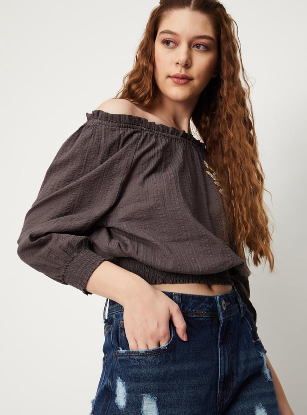 Women Embroidered Bubble Hem Crop Top
