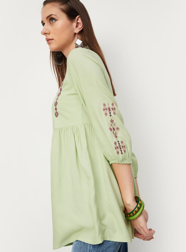 Women Embroidered Blouson Sleeve Tunic