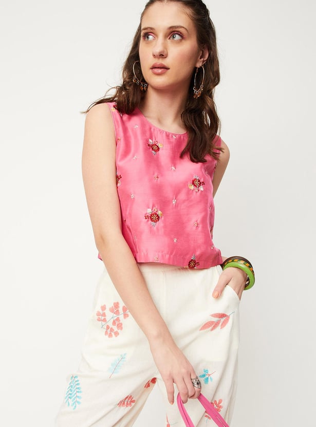 Women Embroidered Round Neck Crop Top