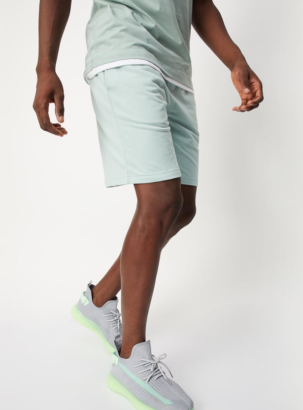 Men Solid Athleisure Knit Shorts