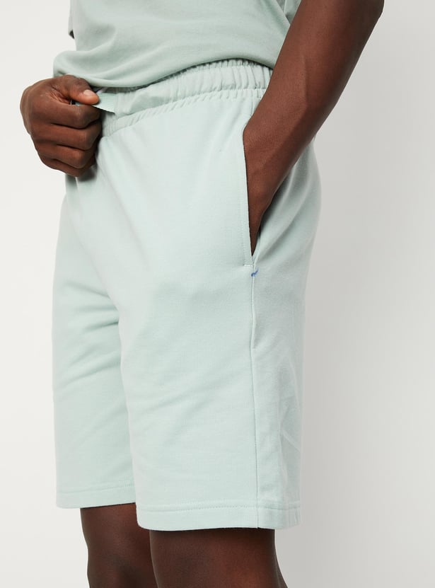 Men Solid Athleisure Knit Shorts