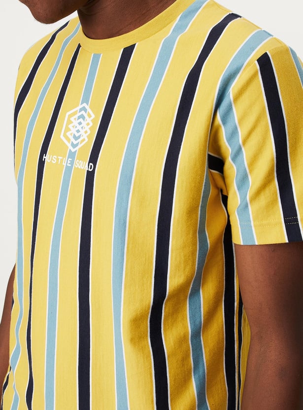 Men Vertical Striped Slim Fit Athleisure T-shirt