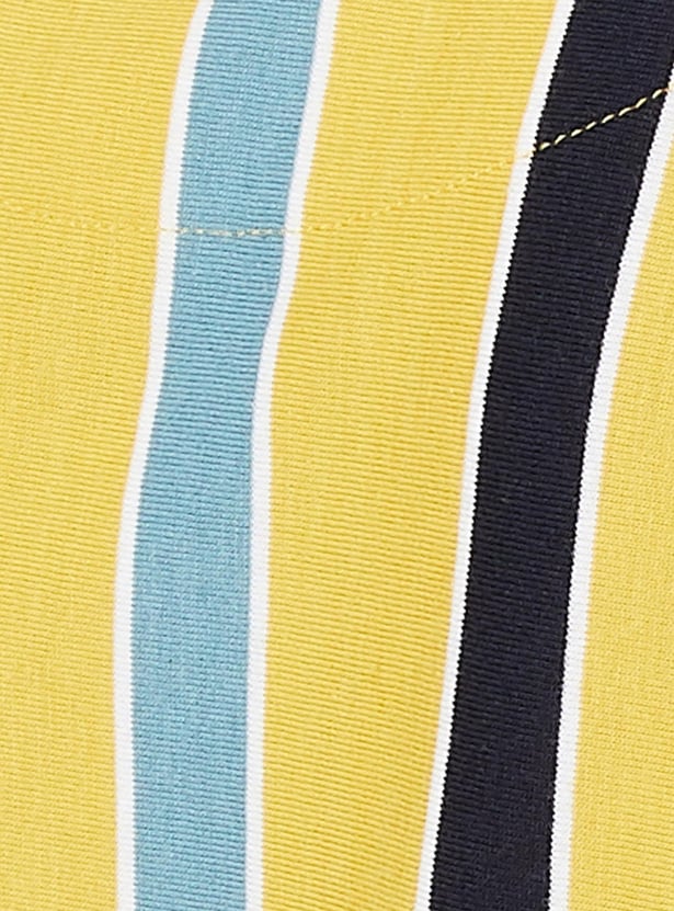 Men Vertical Striped Slim Fit Athleisure T-shirt