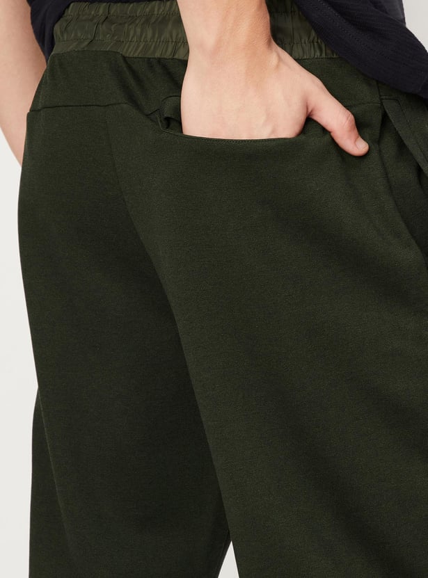 Men Solid Athleisure Cargo Joggers
