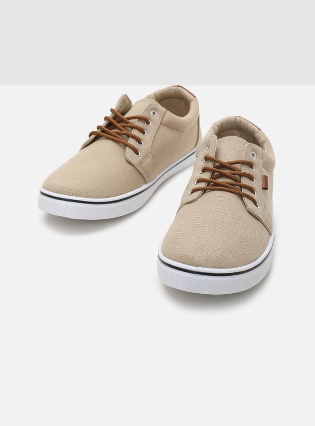 Men Solid Lace-Up Canvas Casual Shoes