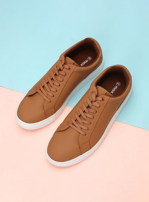 Men Solid Lace-Up Casual Sneakers