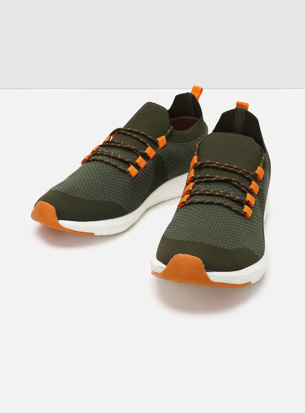 Men Flyknit Lace-Up Sports Shoes