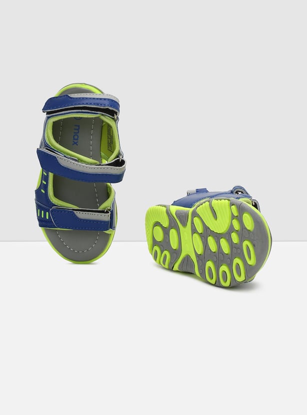 Boys Colourblock Velcro Strap Floaters