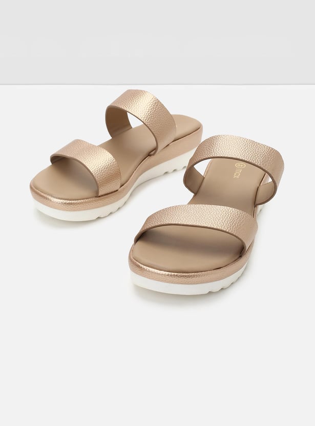 Women Textured Wedge Sandals