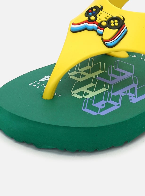 Boys Printed V-strap Velcro Slippers