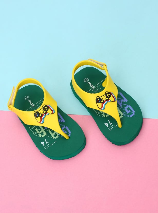 Boys Printed V-strap Velcro Slippers