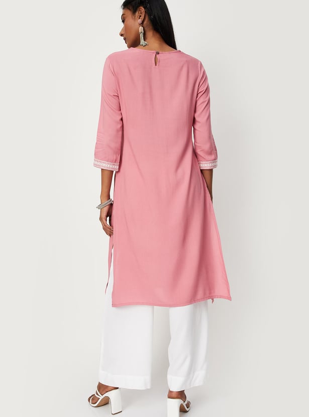 Women Embroidered Kurta with Pocket