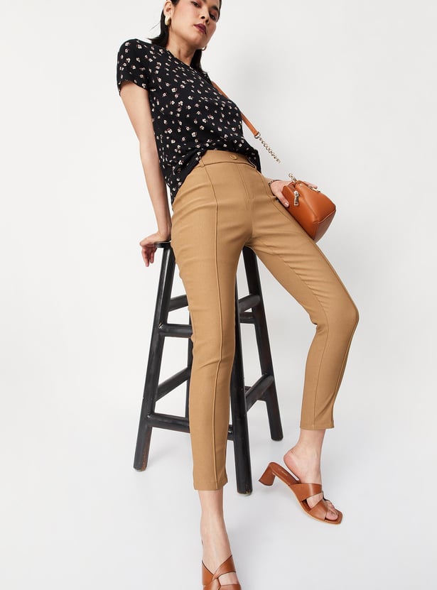 Women Solid Woven Slim Fit Trousers