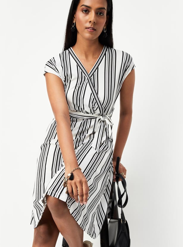 Women Printed Wrap Dress