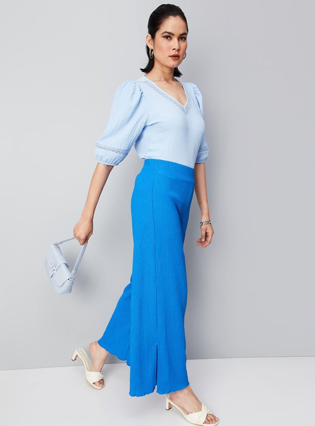 Women Textured Knit Top with Puffed Sleeves
