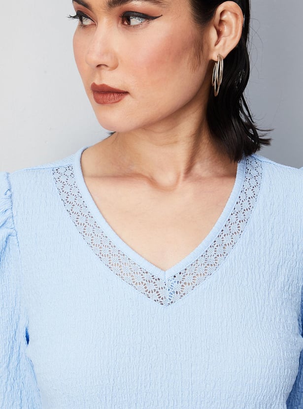 Women Textured Knit Top with Puffed Sleeves