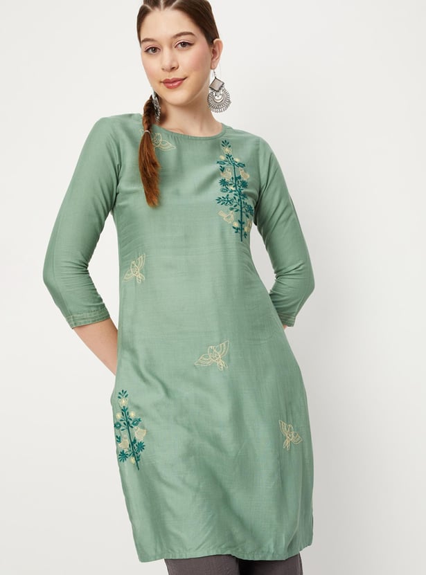 Women Flying Bird Embroidered Straight Kurta