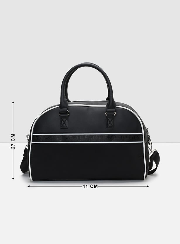 Women Printed Duffle Bag with Contrast Piping