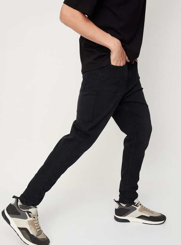 Men Solid Carrot Fit Jeans