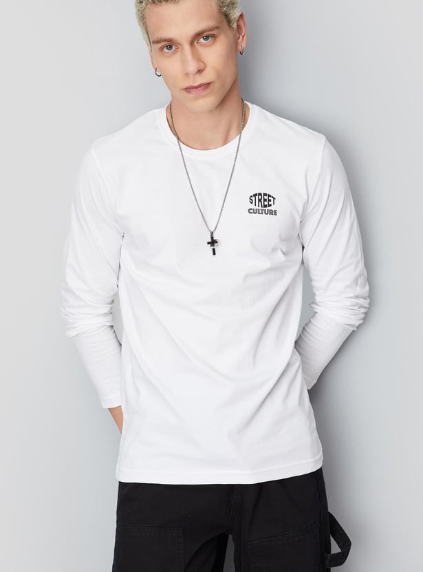 Men Graphic Printed Slim Fit T-shirt