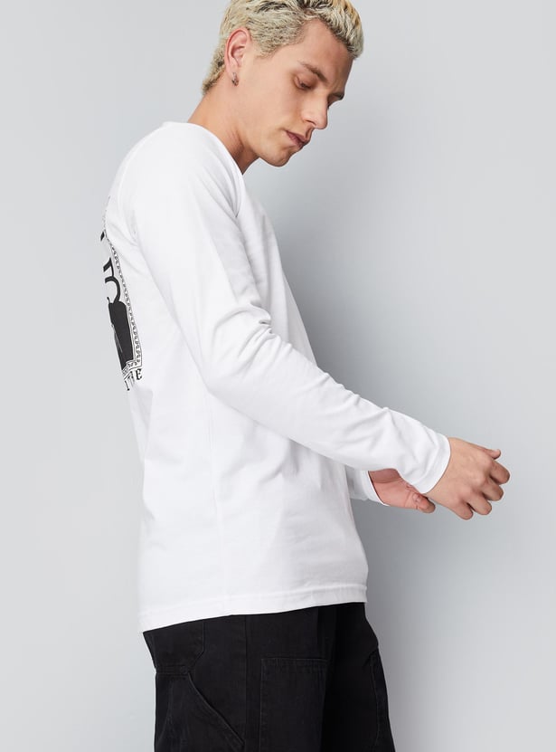 Men Graphic Printed Slim Fit T-shirt